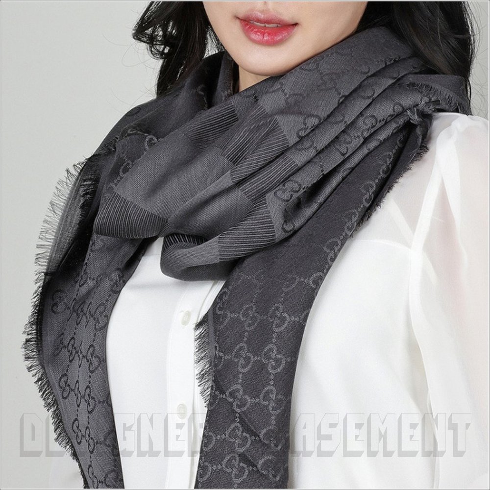 GUCCI charcoal & gray GGWEB giant 55"-square wool/silk pashmina shawl scarf NWT - Picture 6 of 6